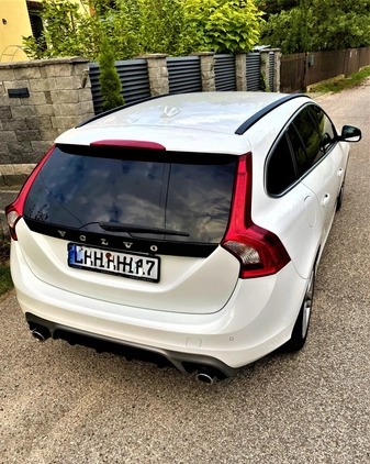 Volvo V60 cena 103300 przebieg: 67450, rok produkcji 2017 z Nowogród Bobrzański małe 781